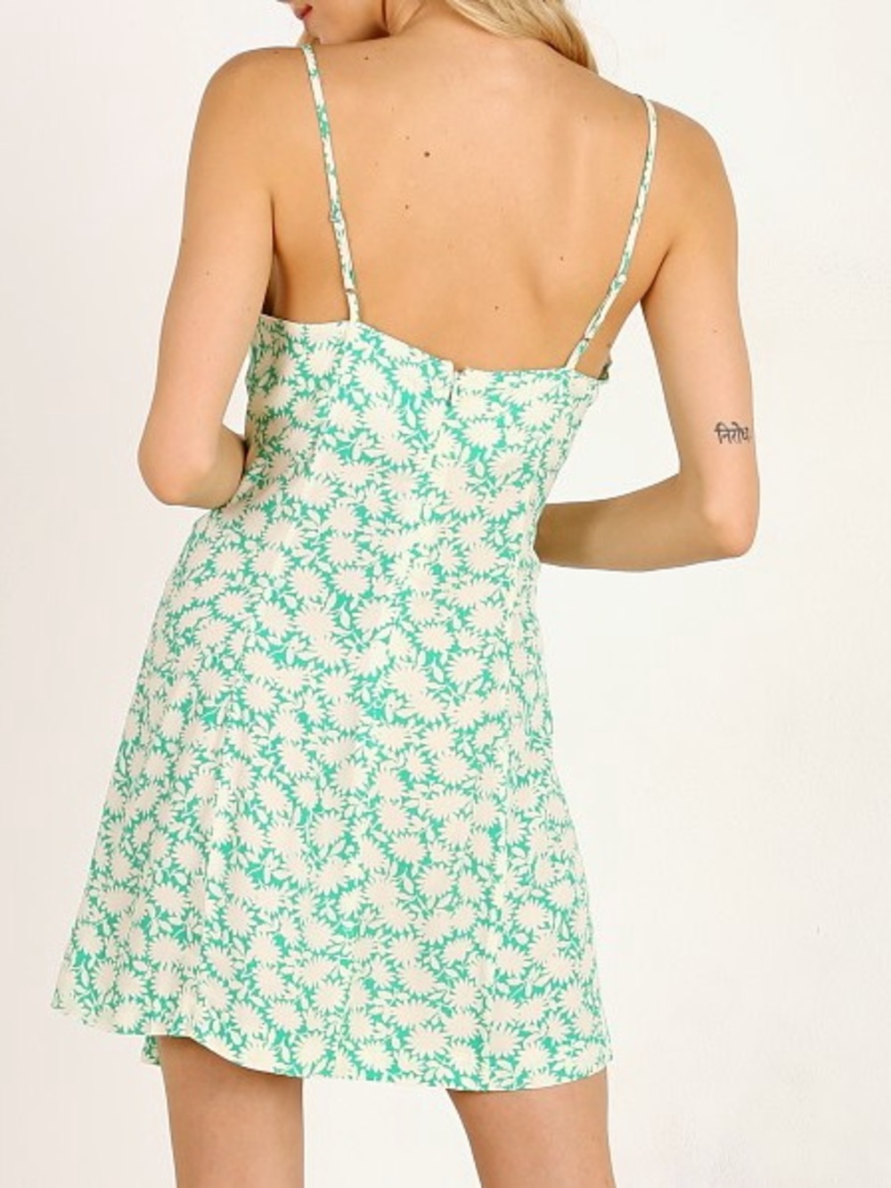 Capulet Sierra Ruched Mini Apple Green Floral Dress Size Medium - Picture 3 of 10